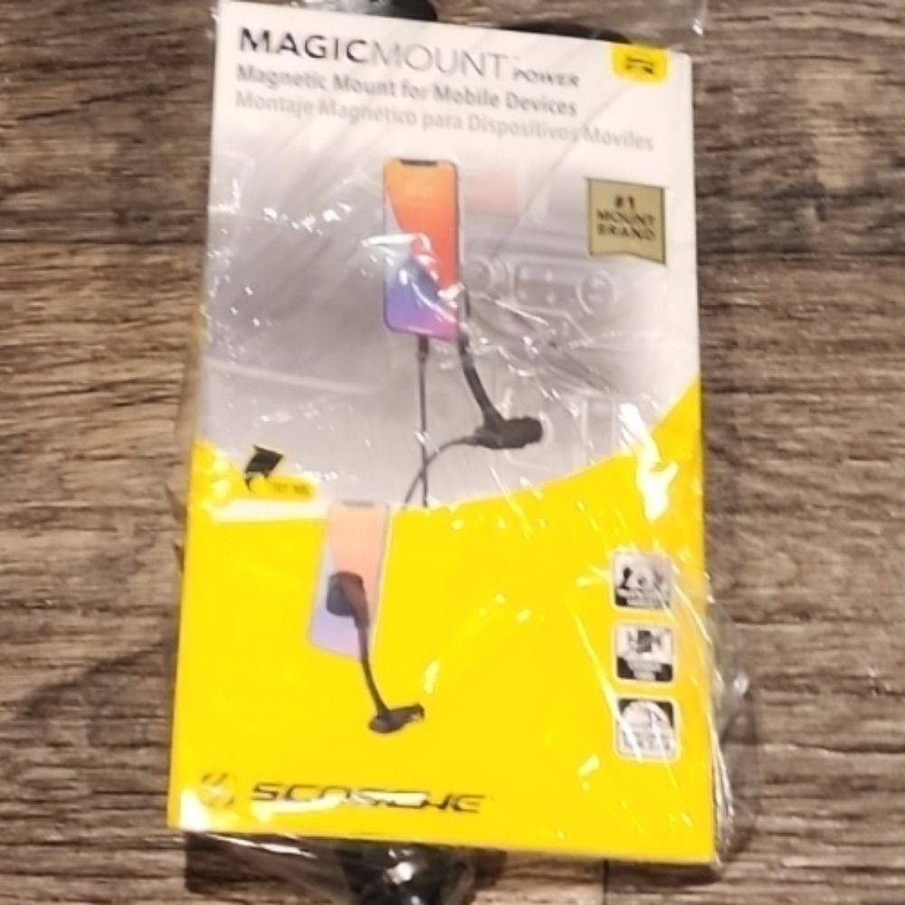 Scosche Magic Mount Power For Mobile Devices - Picture 9 of 9